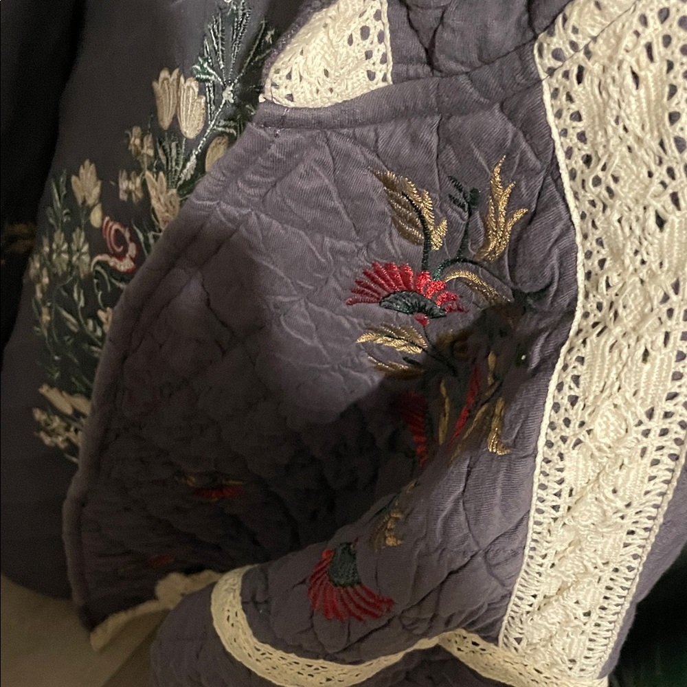 POL Quilted Jacket with Embroidered Floral Design - Gray and Cream - Picture 14 of 15